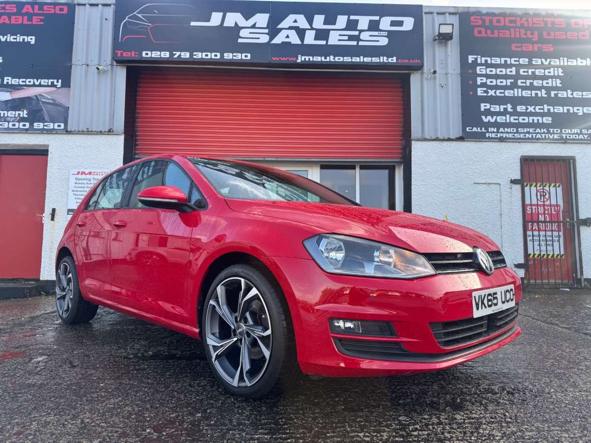 Check out this Volkswagen Golf 2015 Diesel Manual