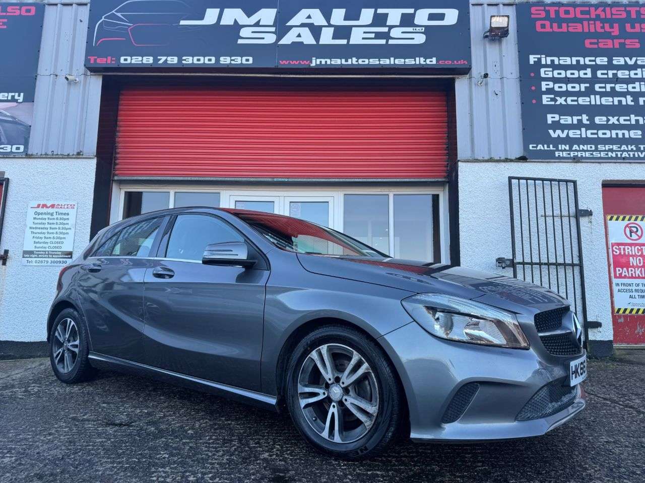 A 2015 MERCEDES-BENZ A-CLASS 1.5 A180d SE Hatchback 5dr Diesel Manual Euro 6 (s/s) (109 ps) A 2015 MERCEDES-BENZ A-CLASS 1.5 A180d SE Hatchback 5dr Diesel Manual Euro 6 (s/s) (109 ps)