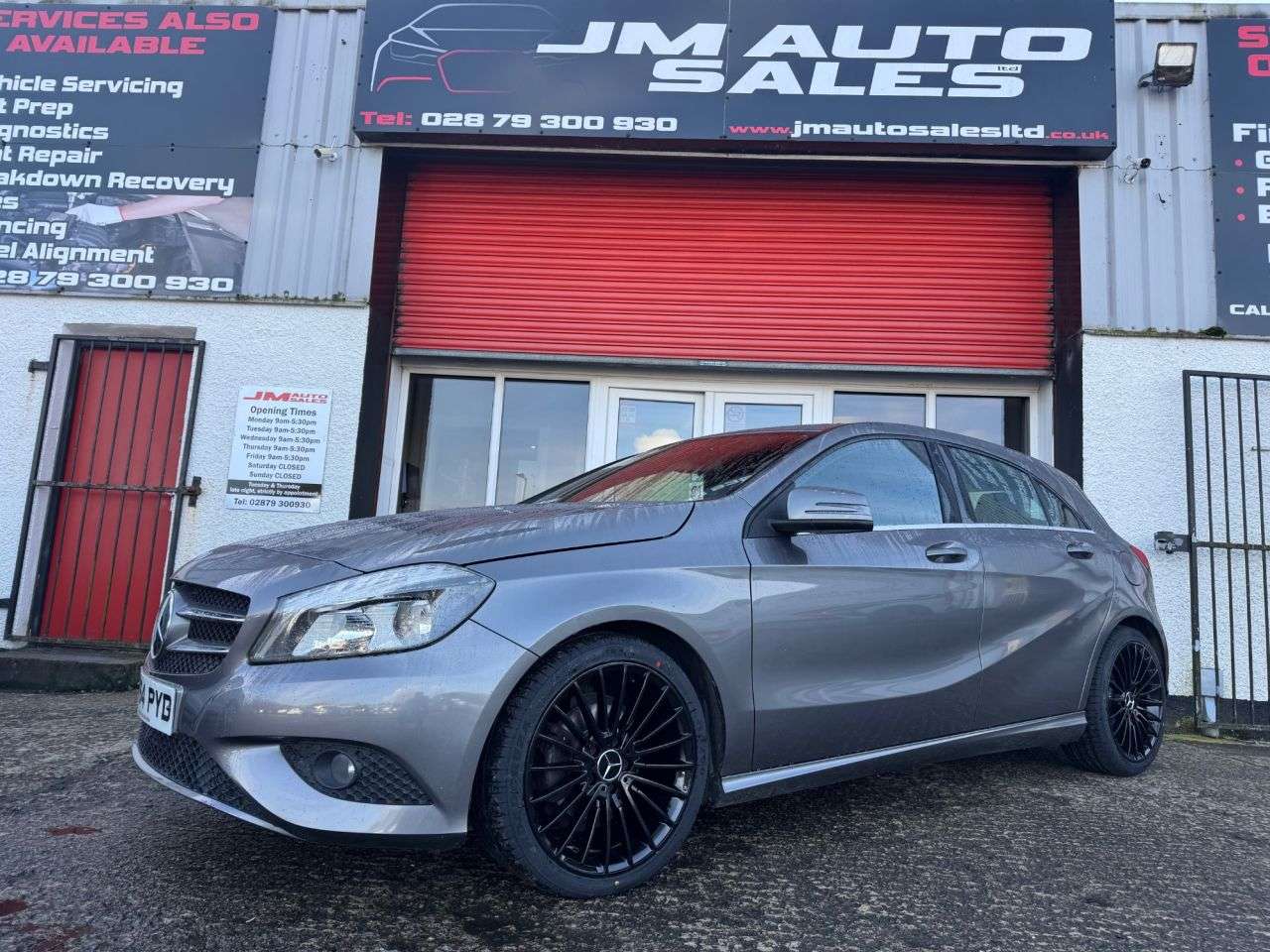 A 2015 MERCEDES-BENZ A-CLASS 1.5 A180d SE Hatchback 5dr Diesel Manual Euro 6 (s/s) (109 ps) A 2015 MERCEDES-BENZ A-CLASS 1.5 A180d SE Hatchback 5dr Diesel Manual Euro 6 (s/s) (109 ps)