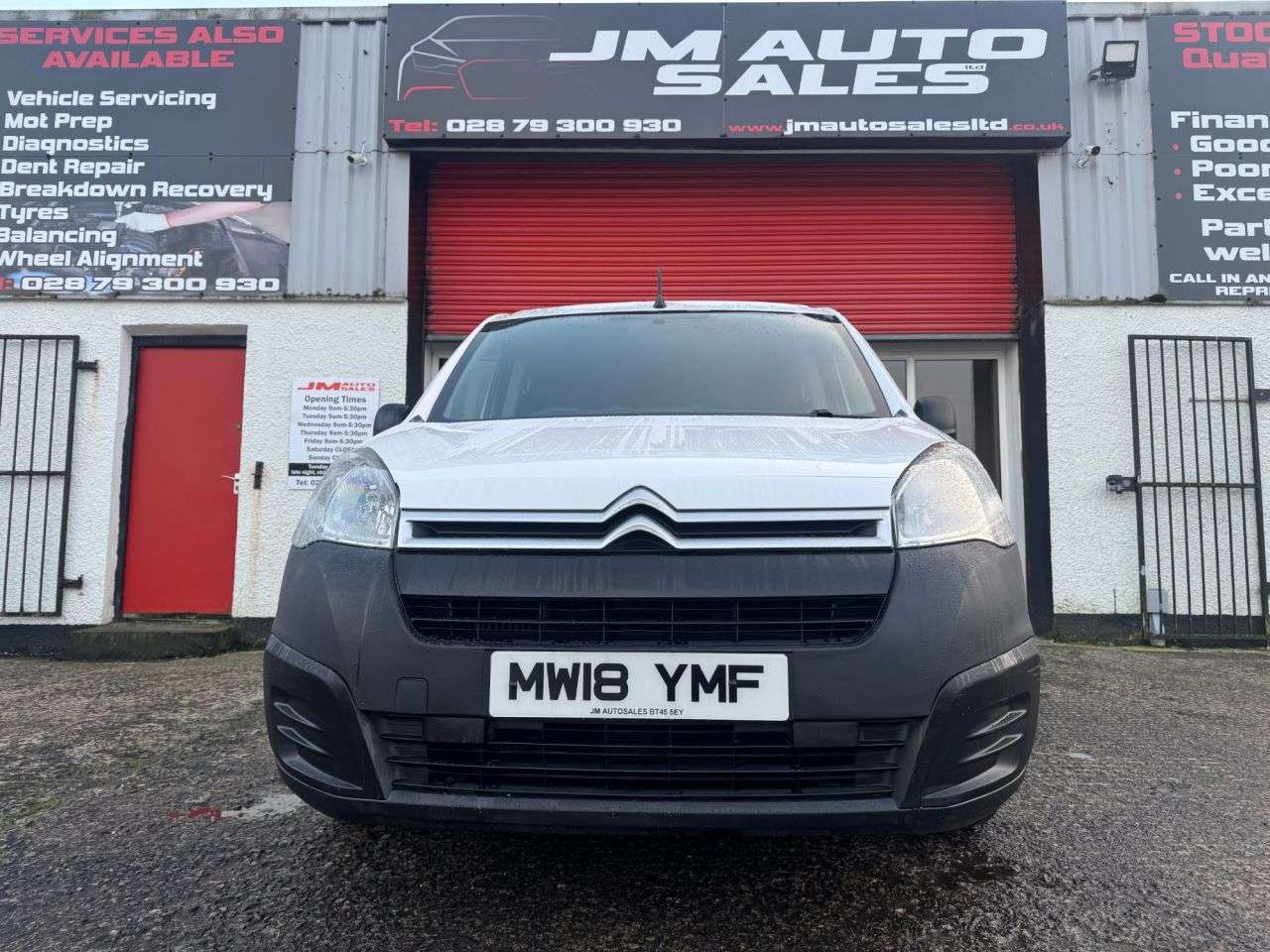 A 2018 CITROEN BERLINGO 1.6 BlueHDi 850 Enterprise Panel Van 5dr Diesel Manual L1 (112 g/km, 100 bh A 2018 CITROEN BERLINGO 1.6 BlueHDi 850 Enterprise Panel Van 5dr Diesel Manual L1 (112 g/km, 100 bh