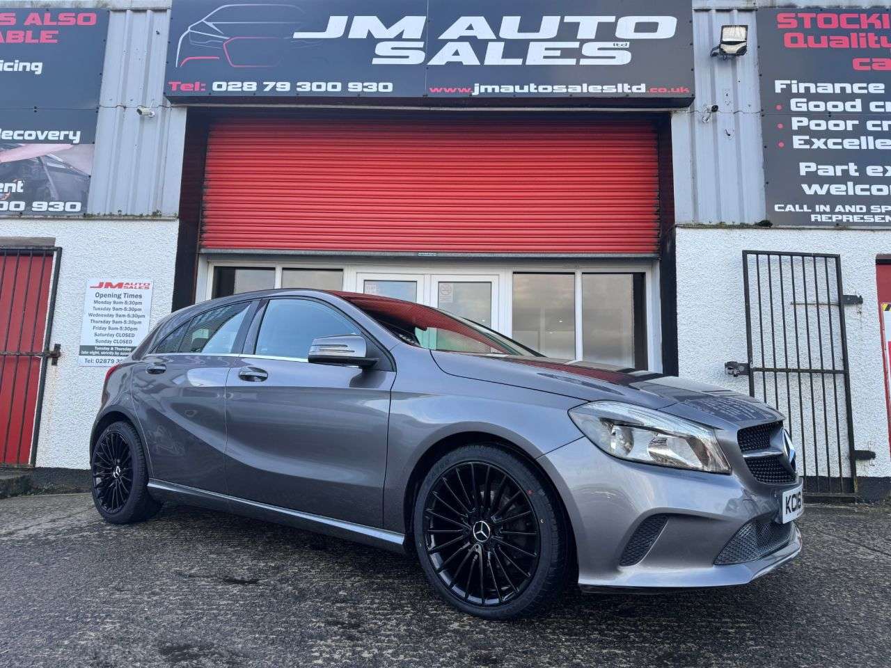 A 2016 MERCEDES-BENZ A-CLASS 1.5 A180d SE Hatchback 5dr Diesel Manual Euro 6 (s/s) (109 ps) A 2016 MERCEDES-BENZ A-CLASS 1.5 A180d SE Hatchback 5dr Diesel Manual Euro 6 (s/s) (109 ps)