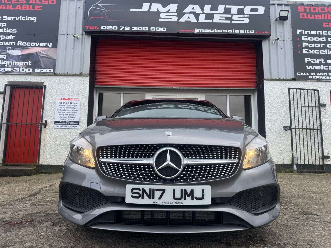 A 2017 MERCEDES-BENZ A-CLASS 1.5 A180d AMG Line Hatchback 5dr Diesel Manual Euro 6 (s/s) (109 ps) A 2017 MERCEDES-BENZ A-CLASS 1.5 A180d AMG Line Hatchback 5dr Diesel Manual Euro 6 (s/s) (109 ps)