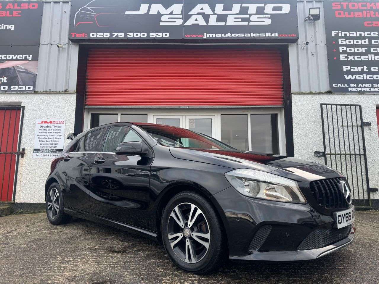 A 2016 MERCEDES-BENZ A-CLASS 1.5 A180d SE (Executive) Hatchback 5dr Diesel 7G-DCT Euro 6 (s/s) (109 ps) A 2016 MERCEDES-BENZ A-CLASS 1.5 A180d SE (Executive) Hatchback 5dr Diesel 7G-DCT Euro 6 (s/s) (109 ps)