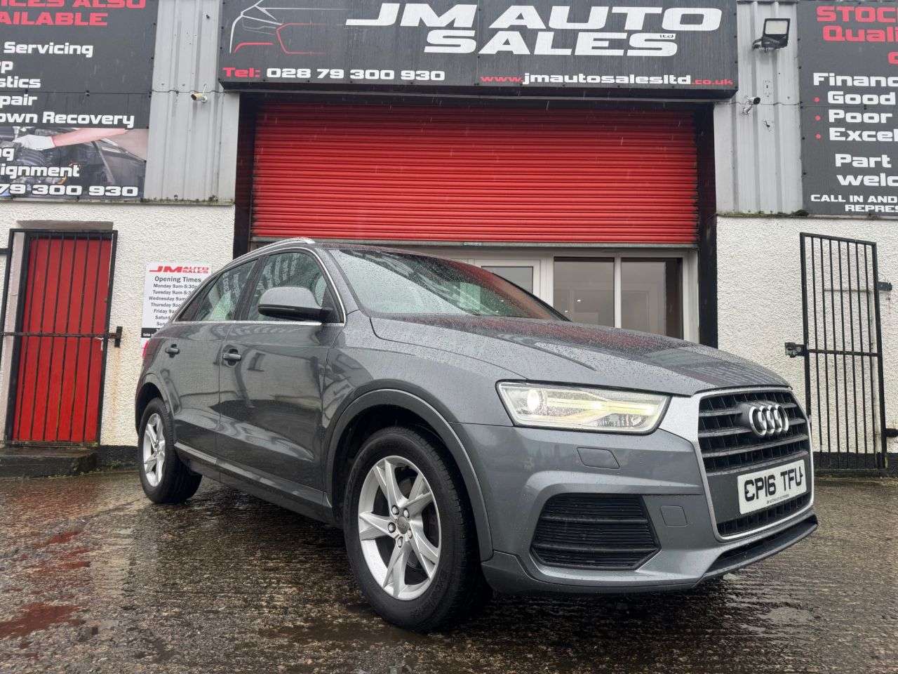 A 2016 AUDI Q3 2.0 TDI SE SUV 5dr Diesel Manual Euro 6 (s/s) (150 ps) A 2016 AUDI Q3 2.0 TDI SE SUV 5dr Diesel Manual Euro 6 (s/s) (150 ps)