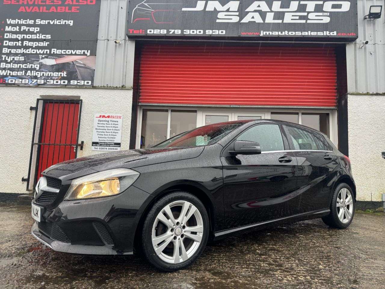 A 2017 MERCEDES-BENZ A-CLASS 1.5 A180d Sport Hatchback 5dr Diesel Manual Euro 6 (s/s) (109 ps) A 2017 MERCEDES-BENZ A-CLASS 1.5 A180d Sport Hatchback 5dr Diesel Manual Euro 6 (s/s) (109 ps)