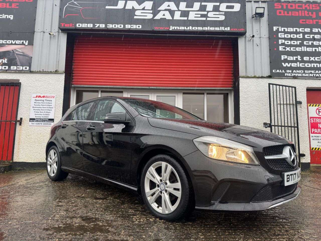 A 2017 MERCEDES-BENZ A-CLASS 1.5 A180d Sport Hatchback 5dr Diesel Manual Euro 6 (s/s) (109 ps) A 2017 MERCEDES-BENZ A-CLASS 1.5 A180d Sport Hatchback 5dr Diesel Manual Euro 6 (s/s) (109 ps)