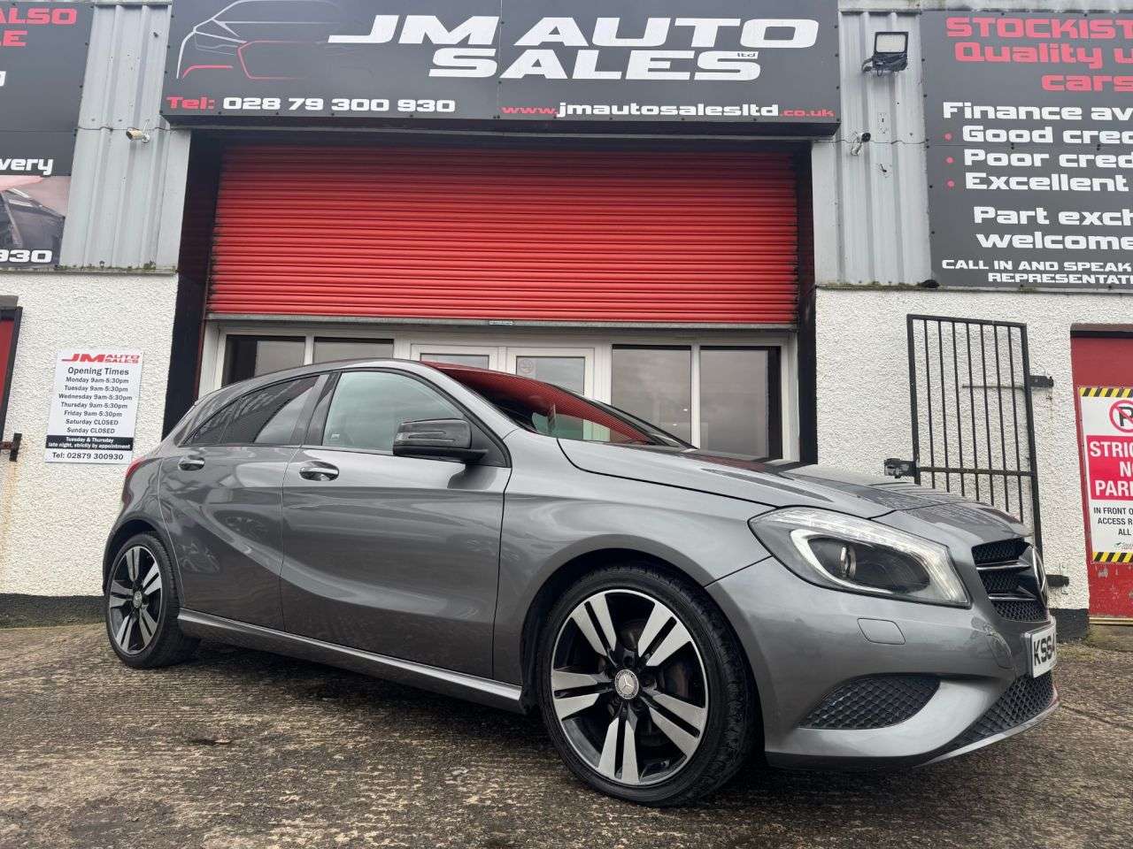 A 2014 MERCEDES-BENZ A-CLASS 1.5 A180 CDI Sport Hatchback 5dr Diesel 7G-DCT Euro 5 (s/s) (109 ps) A 2014 MERCEDES-BENZ A-CLASS 1.5 A180 CDI Sport Hatchback 5dr Diesel 7G-DCT Euro 5 (s/s) (109 ps)