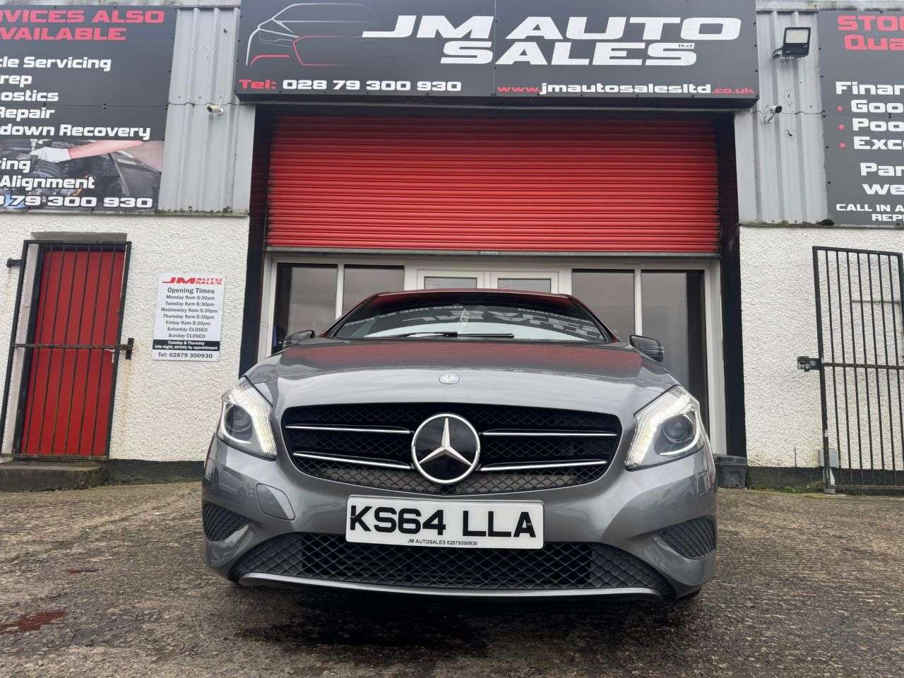 A 2014 MERCEDES-BENZ A-CLASS 1.5 A180 CDI Sport Hatchback 5dr Diesel 7G-DCT Euro 5 (s/s) (109 ps) A 2014 MERCEDES-BENZ A-CLASS 1.5 A180 CDI Sport Hatchback 5dr Diesel 7G-DCT Euro 5 (s/s) (109 ps)