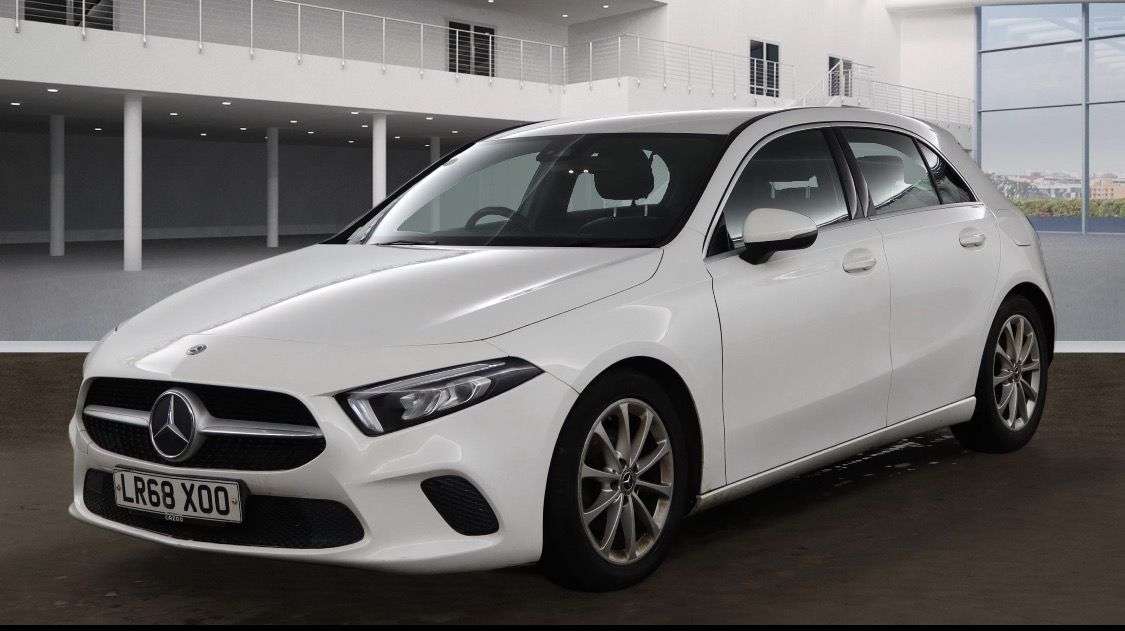 A 2018 MERCEDES-BENZ A-CLASS 1.5 A180d Sport Hatchback 5dr Diesel 7G-DCT Euro 6 (s/s) (116 ps) A 2018 MERCEDES-BENZ A-CLASS 1.5 A180d Sport Hatchback 5dr Diesel 7G-DCT Euro 6 (s/s) (116 ps)