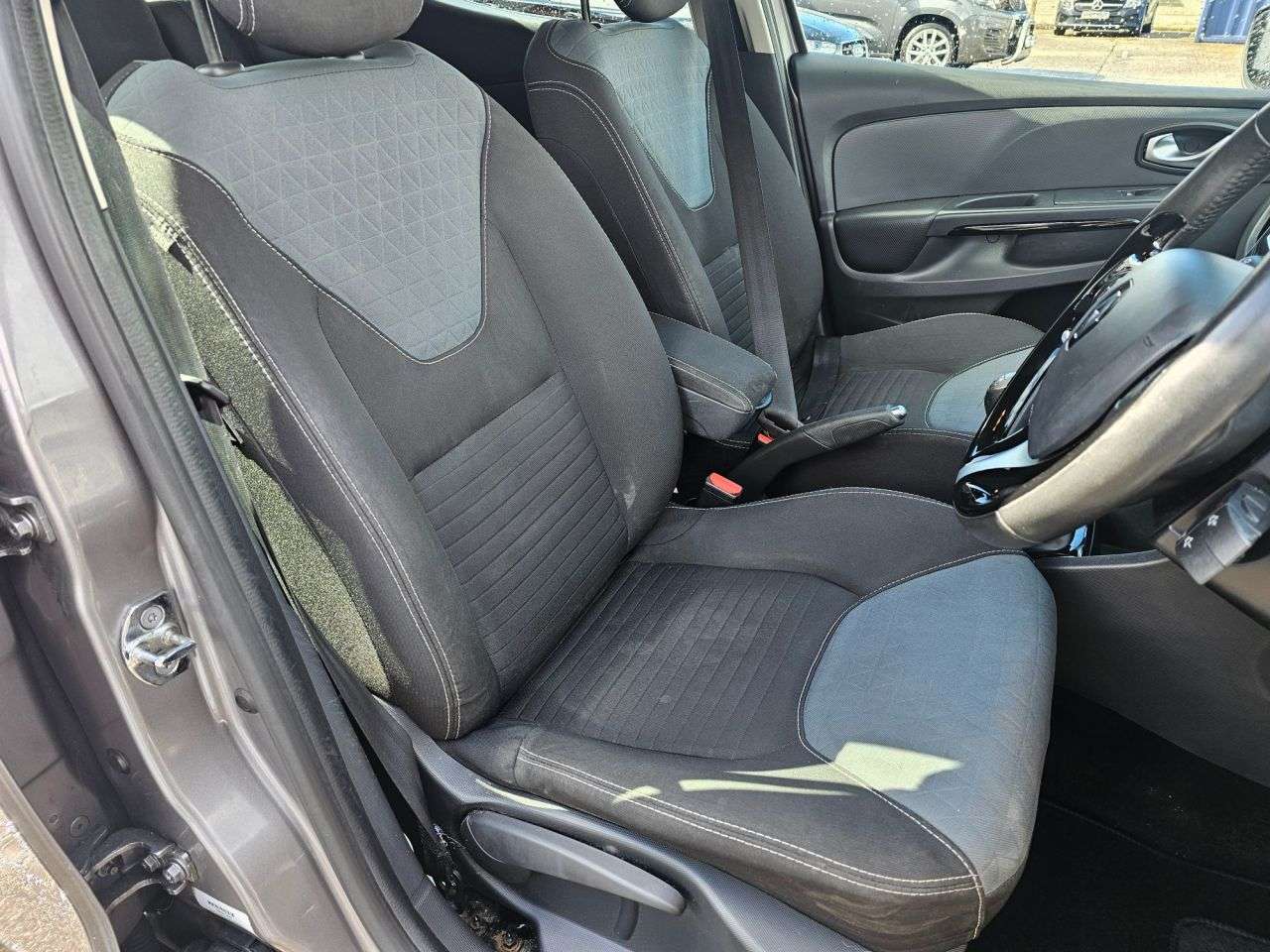 2015 RENAULT CLIO 2015 RENAULT CLIO