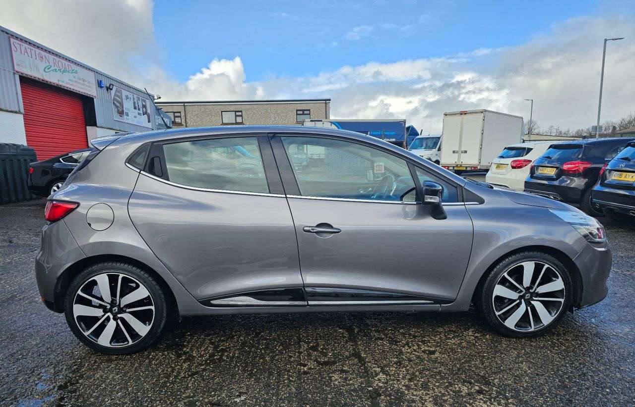 2015 RENAULT CLIO 2015 RENAULT CLIO