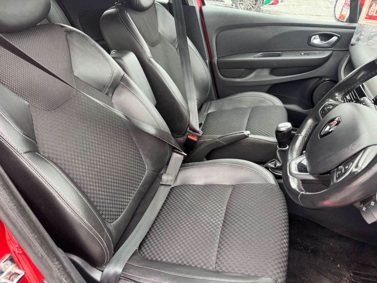2017 RENAULT CLIO 2017 RENAULT CLIO