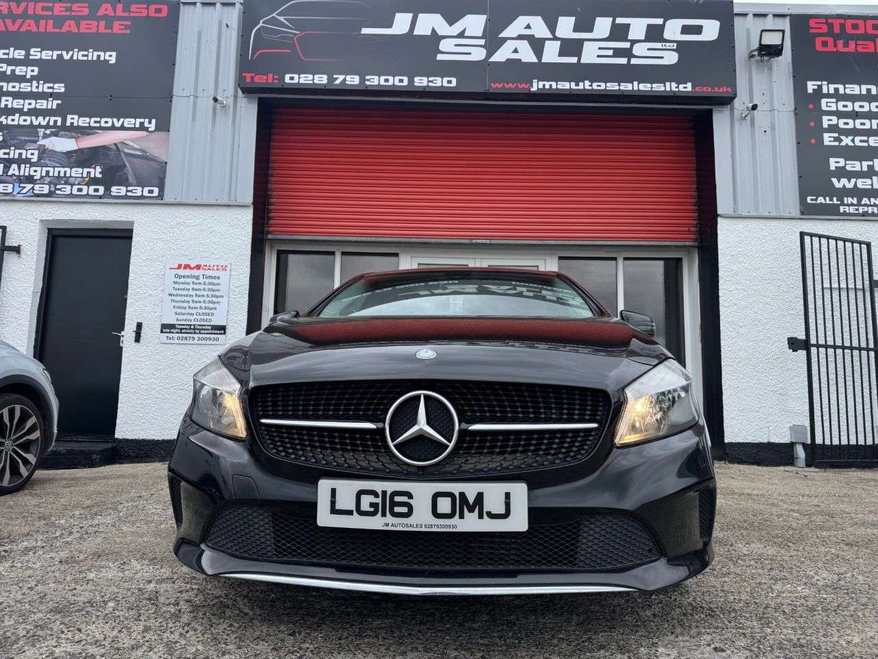 A 2016 MERCEDES-BENZ A-CLASS 1.5 A180d SE Hatchback 5dr Diesel 7G-DCT Euro 6 (s/s) (109 ps) A 2016 MERCEDES-BENZ A-CLASS 1.5 A180d SE Hatchback 5dr Diesel 7G-DCT Euro 6 (s/s) (109 ps)