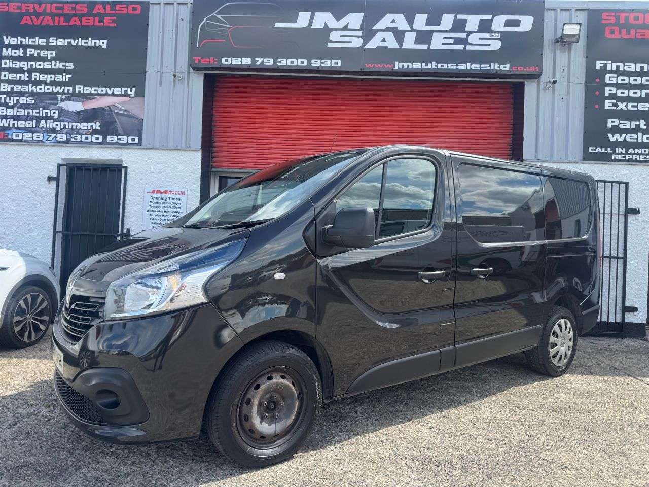 A 2019 RENAULT TRAFIC 1.6 dCi 27 Business+ Panel Van 5dr Diesel Manual SWB Standard Roof Euro 6 ( A 2019 RENAULT TRAFIC 1.6 dCi 27 Business+ Panel Van 5dr Diesel Manual SWB Standard Roof Euro 6 (