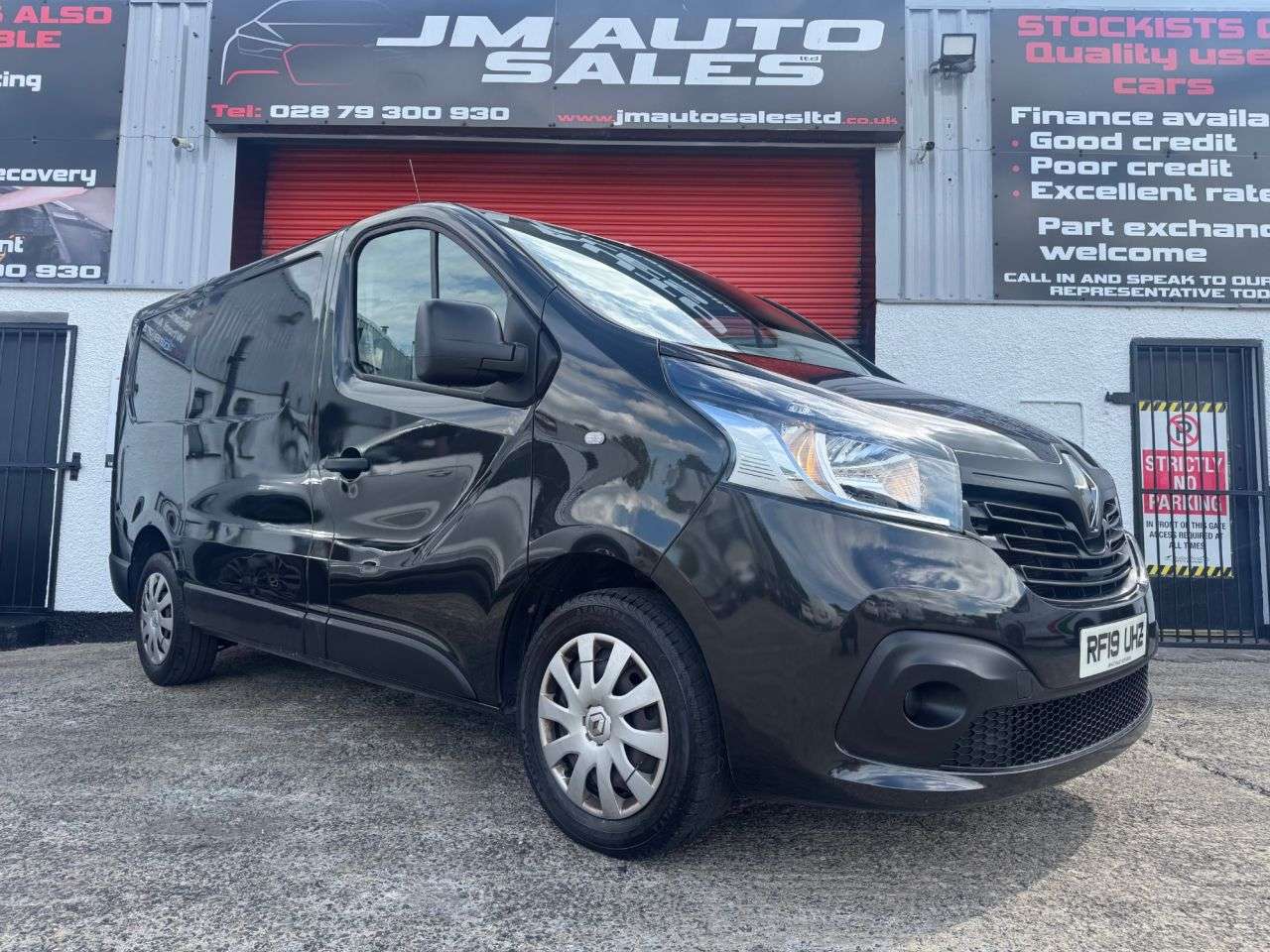 A 2019 RENAULT TRAFIC 1.6 dCi 27 Business+ Panel Van 5dr Diesel Manual SWB Standard Roof Euro 6 ( A 2019 RENAULT TRAFIC 1.6 dCi 27 Business+ Panel Van 5dr Diesel Manual SWB Standard Roof Euro 6 (