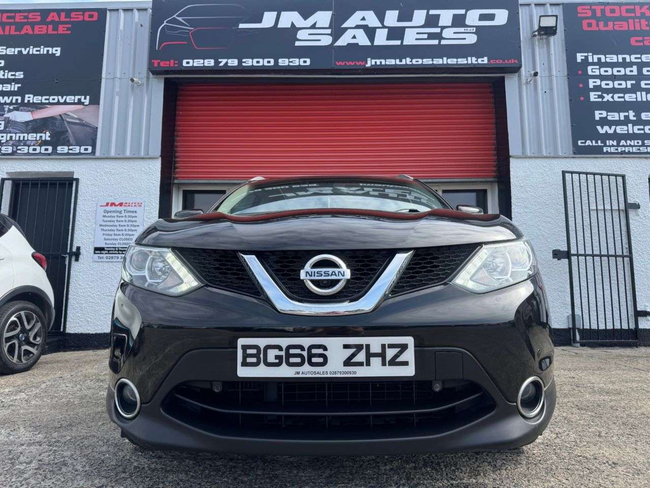 A 2016 NISSAN QASHQAI 1.5 dCi N-Connecta SUV 5dr Diesel Manual 2WD Euro 6 (s/s) (110 ps) A 2016 NISSAN QASHQAI 1.5 dCi N-Connecta SUV 5dr Diesel Manual 2WD Euro 6 (s/s) (110 ps)