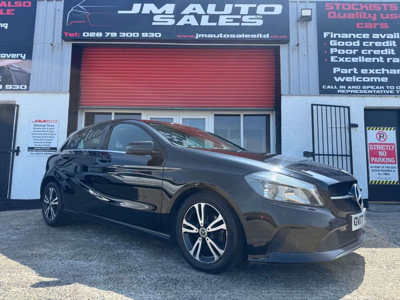 A 2017 MERCEDES A-CLASS A 180 D SE A 2017 MERCEDES A-CLASS A 180 D SE