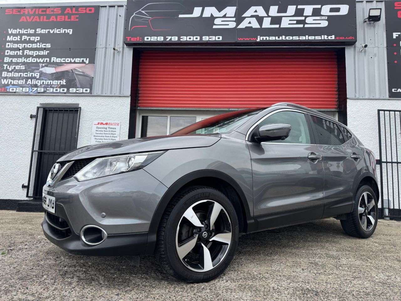 A 2016 NISSAN QASHQAI 1.5 dCi N-Connecta SUV 5dr Diesel Manual 2WD Euro 6 (s/s) (110 ps) A 2016 NISSAN QASHQAI 1.5 dCi N-Connecta SUV 5dr Diesel Manual 2WD Euro 6 (s/s) (110 ps)