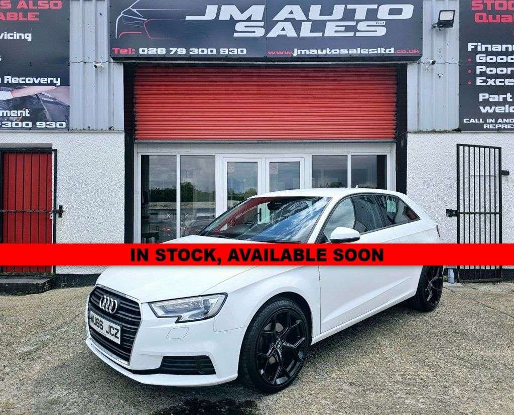A 2016 AUDI A3 1.6 TDI SE Technik Hatchback 3dr Diesel Manual Euro 6 (s/s) (110 ps) A 2016 AUDI A3 1.6 TDI SE Technik Hatchback 3dr Diesel Manual Euro 6 (s/s) (110 ps)