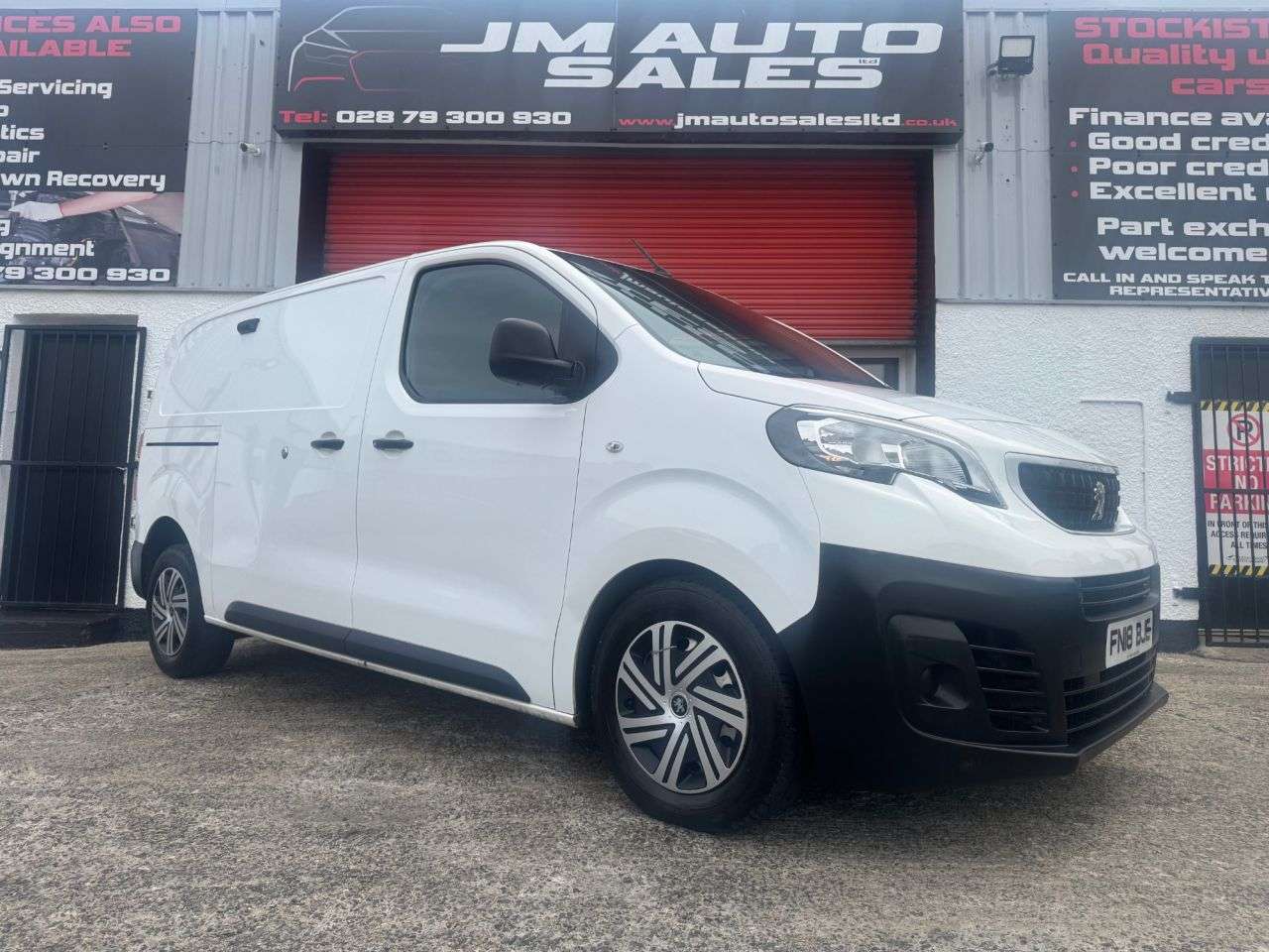 A 2018 PEUGEOT EXPERT 2.0 BlueHDi 1400 S Standard Panel Van 6dr Diesel Manual MWB Euro 6 (s/s) (1 A 2018 PEUGEOT EXPERT 2.0 BlueHDi 1400 S Standard Panel Van 6dr Diesel Manual MWB Euro 6 (s/s) (1
