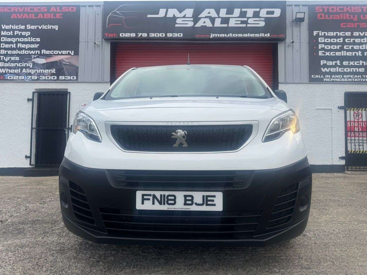 A 2018 PEUGEOT EXPERT 2.0 BlueHDi 1400 S Standard Panel Van 6dr Diesel Manual MWB Euro 6 (s/s) (1 A 2018 PEUGEOT EXPERT 2.0 BlueHDi 1400 S Standard Panel Van 6dr Diesel Manual MWB Euro 6 (s/s) (1