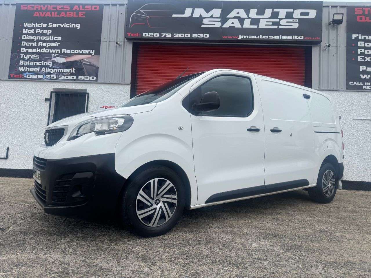 A 2018 PEUGEOT EXPERT 2.0 BlueHDi 1400 S Standard Panel Van 6dr Diesel Manual MWB Euro 6 (s/s) (1 A 2018 PEUGEOT EXPERT 2.0 BlueHDi 1400 S Standard Panel Van 6dr Diesel Manual MWB Euro 6 (s/s) (1