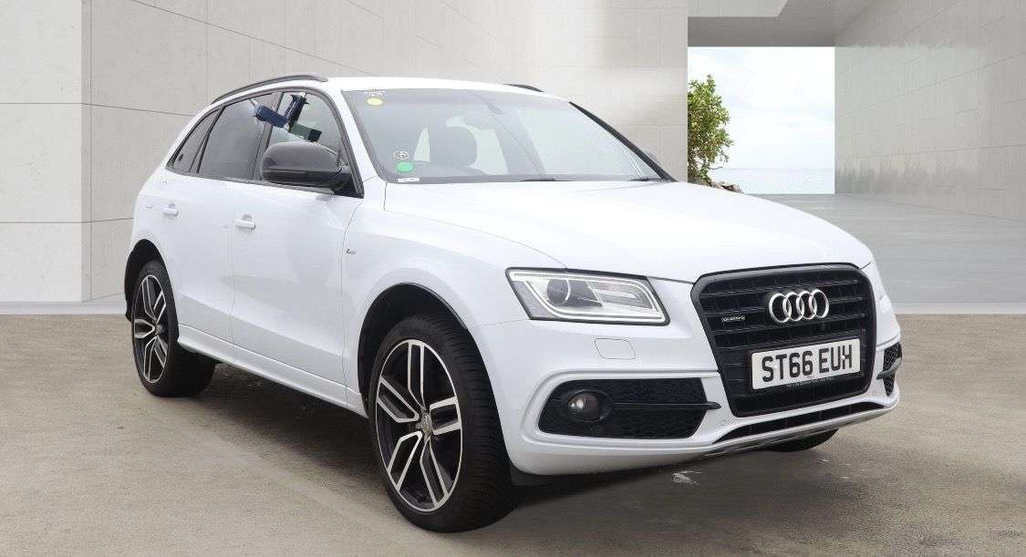 A 2016 AUDI Q5 2.0 TDI S line Plus SUV 5dr Diesel Manual quattro Euro 6 (s/s) (190 ps) A 2016 AUDI Q5 2.0 TDI S line Plus SUV 5dr Diesel Manual quattro Euro 6 (s/s) (190 ps)