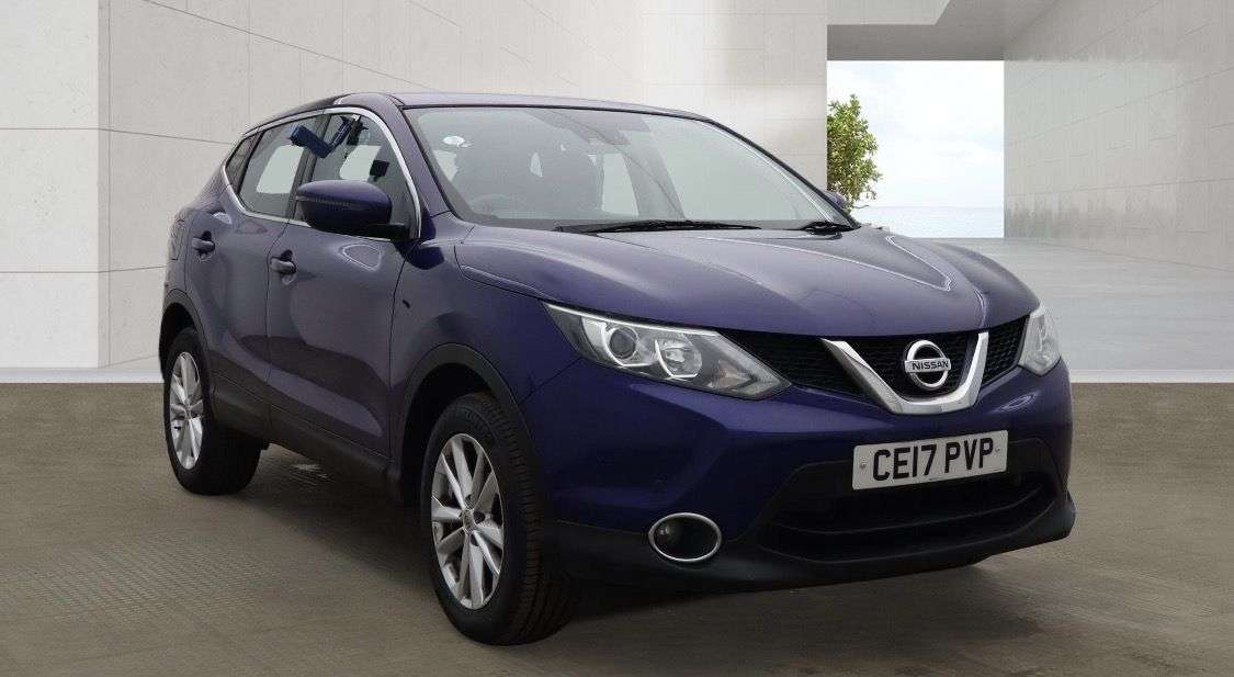 A 2017 NISSAN QASHQAI 1.5 dCi Acenta SUV 5dr Diesel Manual 2WD Euro 6 (s/s) (110 ps) A 2017 NISSAN QASHQAI 1.5 dCi Acenta SUV 5dr Diesel Manual 2WD Euro 6 (s/s) (110 ps)