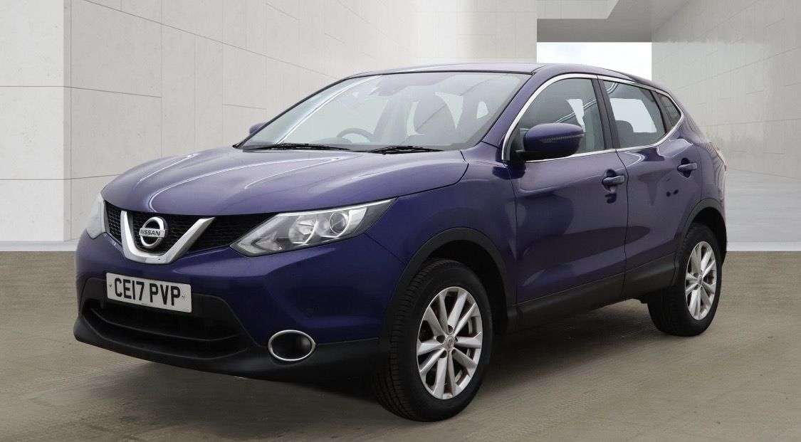 A 2017 NISSAN QASHQAI 1.5 dCi Acenta SUV 5dr Diesel Manual 2WD Euro 6 (s/s) (110 ps) A 2017 NISSAN QASHQAI 1.5 dCi Acenta SUV 5dr Diesel Manual 2WD Euro 6 (s/s) (110 ps)