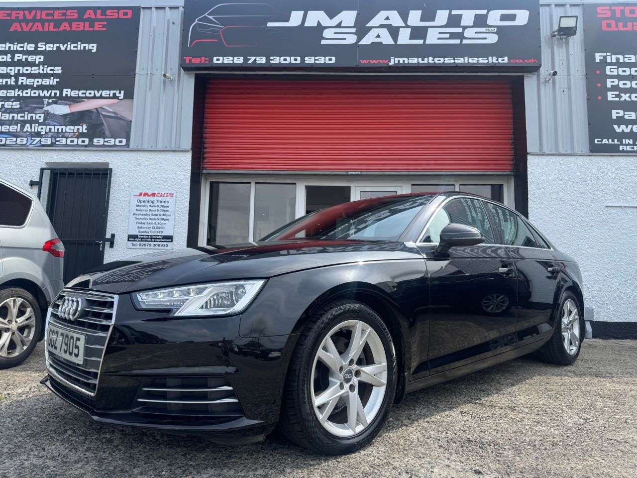 A 2017 AUDI A4 2.0 TDI ultra SE Saloon 4dr Diesel Manual Euro 6 (s/s) (150 ps) A 2017 AUDI A4 2.0 TDI ultra SE Saloon 4dr Diesel Manual Euro 6 (s/s) (150 ps)