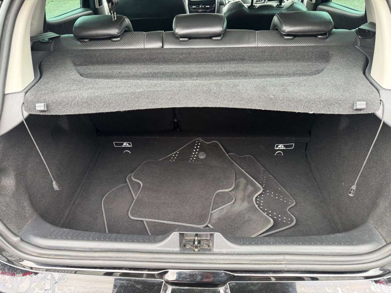 2016 RENAULT CLIO 2016 RENAULT CLIO