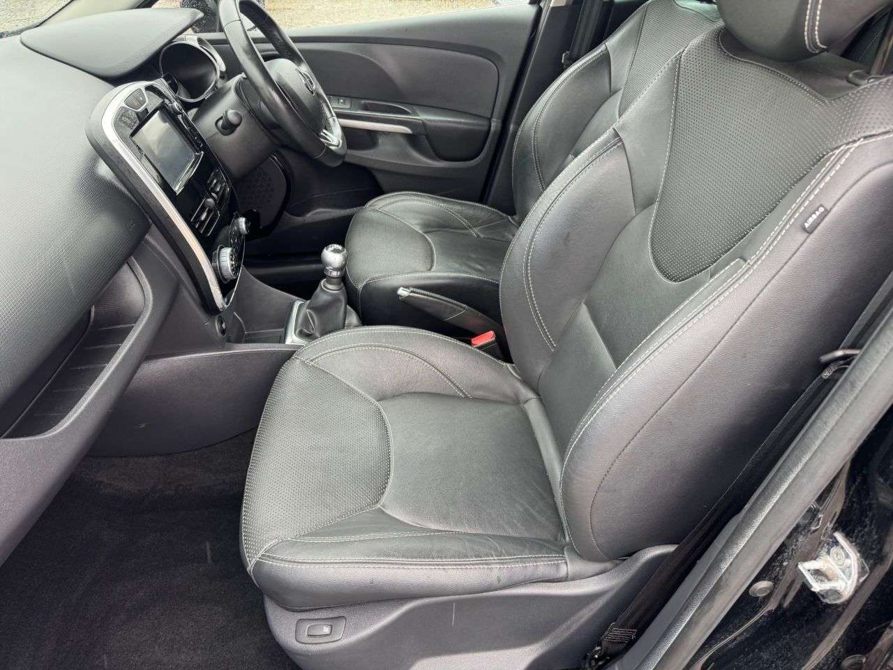 2016 RENAULT CLIO 2016 RENAULT CLIO