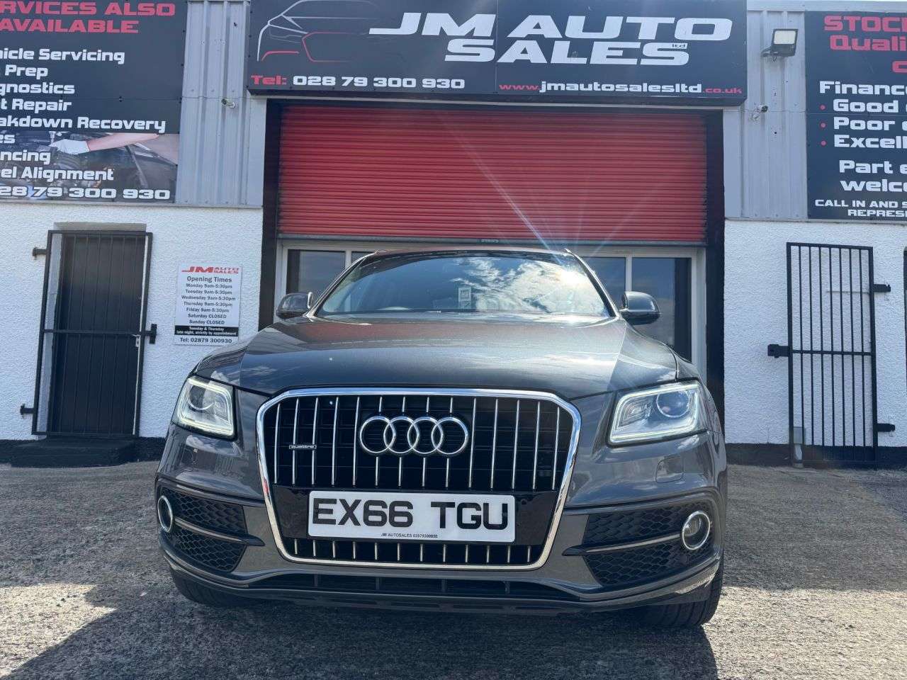 A 2016 AUDI Q5 2.0 TDI S line Plus SUV 5dr Diesel S Tronic quattro Euro 6 (s/s) (190 ps) A 2016 AUDI Q5 2.0 TDI S line Plus SUV 5dr Diesel S Tronic quattro Euro 6 (s/s) (190 ps)
