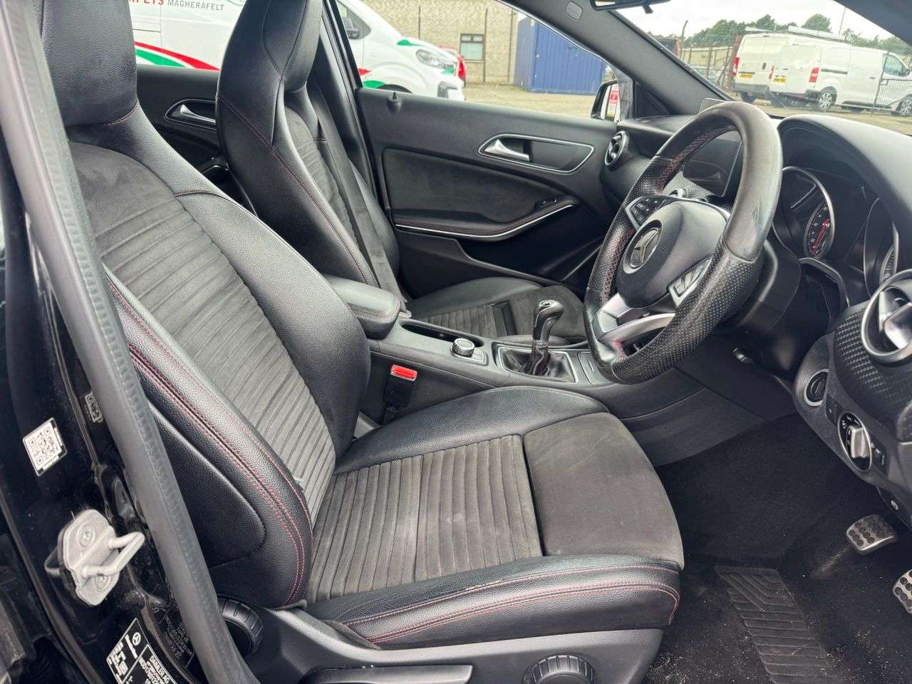 2017 MERCEDES-BENZ A CLASS 2017 MERCEDES-BENZ A CLASS