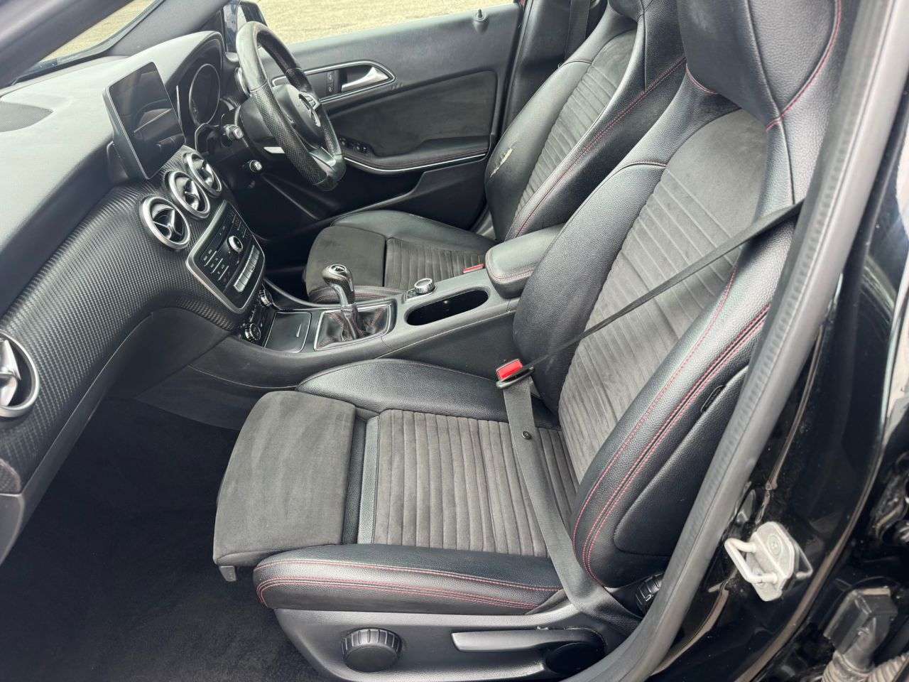 2017 MERCEDES-BENZ A CLASS 2017 MERCEDES-BENZ A CLASS
