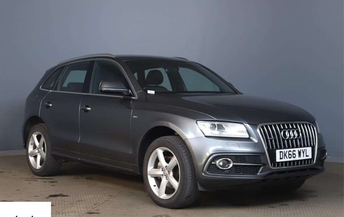 A 2016 AUDI Q5 2.0 TDI S line SUV 5dr Diesel Manual quattro Euro 6 (s/s) (150 ps) A 2016 AUDI Q5 2.0 TDI S line SUV 5dr Diesel Manual quattro Euro 6 (s/s) (150 ps)