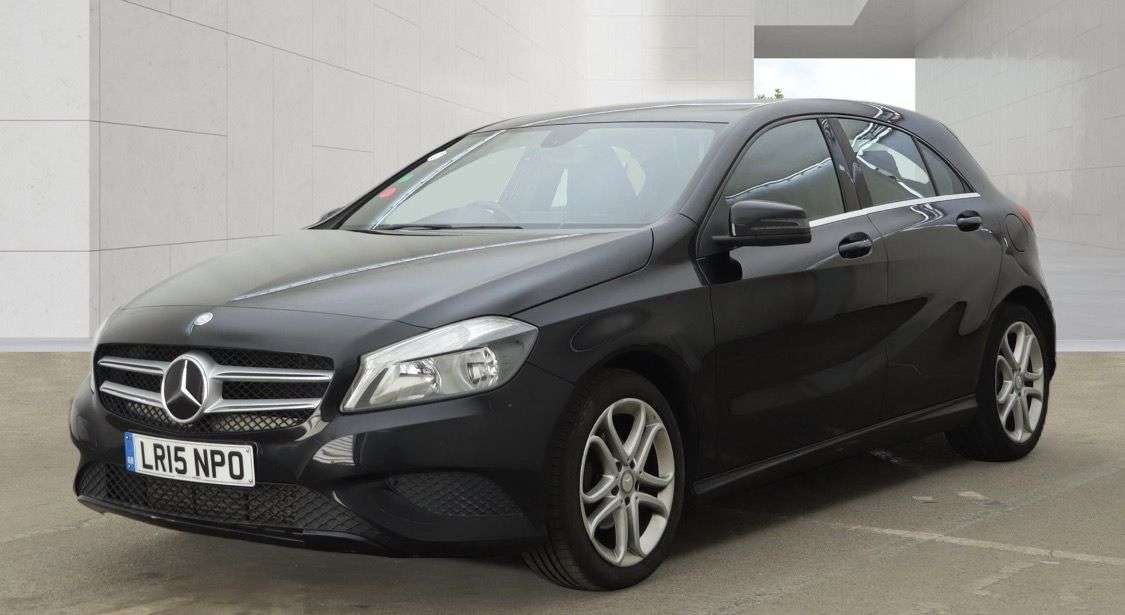 A 2015 MERCEDES-BENZ A CLASS 1.5 A180 CDI Sport Hatchback 5dr Diesel Manual Euro 5 (s/s) (109 ps) A 2015 MERCEDES-BENZ A CLASS 1.5 A180 CDI Sport Hatchback 5dr Diesel Manual Euro 5 (s/s) (109 ps)