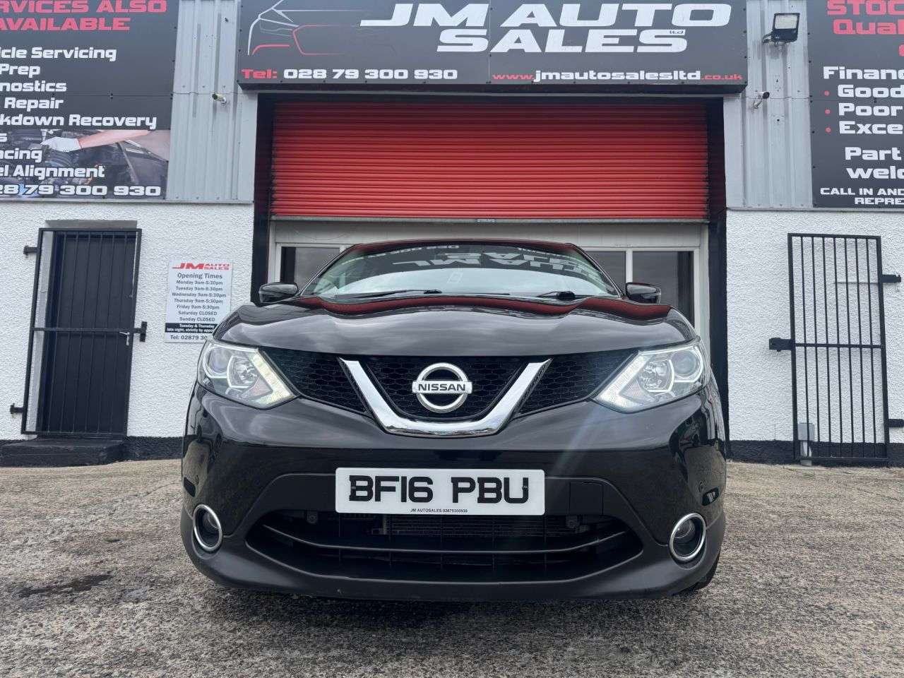 A 2016 NISSAN QASHQAI 1.5 dCi Acenta SUV 5dr Diesel Manual 2WD Euro 6 (s/s) (110 ps) A 2016 NISSAN QASHQAI 1.5 dCi Acenta SUV 5dr Diesel Manual 2WD Euro 6 (s/s) (110 ps)