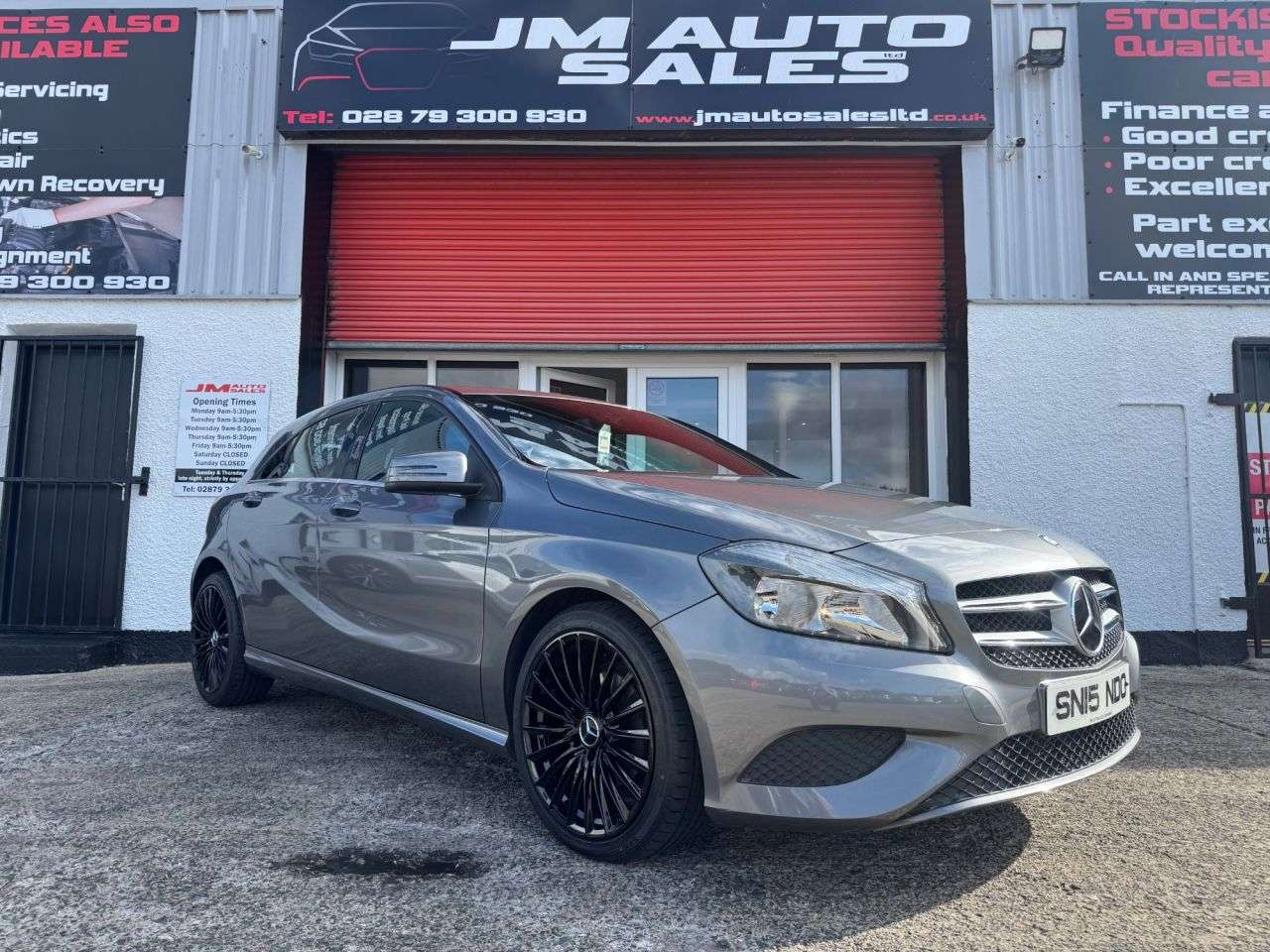 A 2015 MERCEDES-BENZ A CLASS 1.5 A180 CDI Sport Hatchback 5dr Diesel 7G-DCT Euro 5 (s/s) (109 ps) A 2015 MERCEDES-BENZ A CLASS 1.5 A180 CDI Sport Hatchback 5dr Diesel 7G-DCT Euro 5 (s/s) (109 ps)