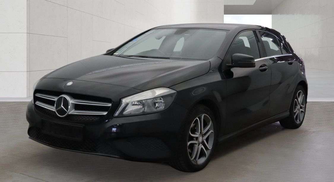 A 2014 MERCEDES-BENZ A CLASS 1.5 A180 CDI Sport Hatchback 5dr Diesel 7G-DCT Euro 5 (s/s) (109 ps) A 2014 MERCEDES-BENZ A CLASS 1.5 A180 CDI Sport Hatchback 5dr Diesel 7G-DCT Euro 5 (s/s) (109 ps)