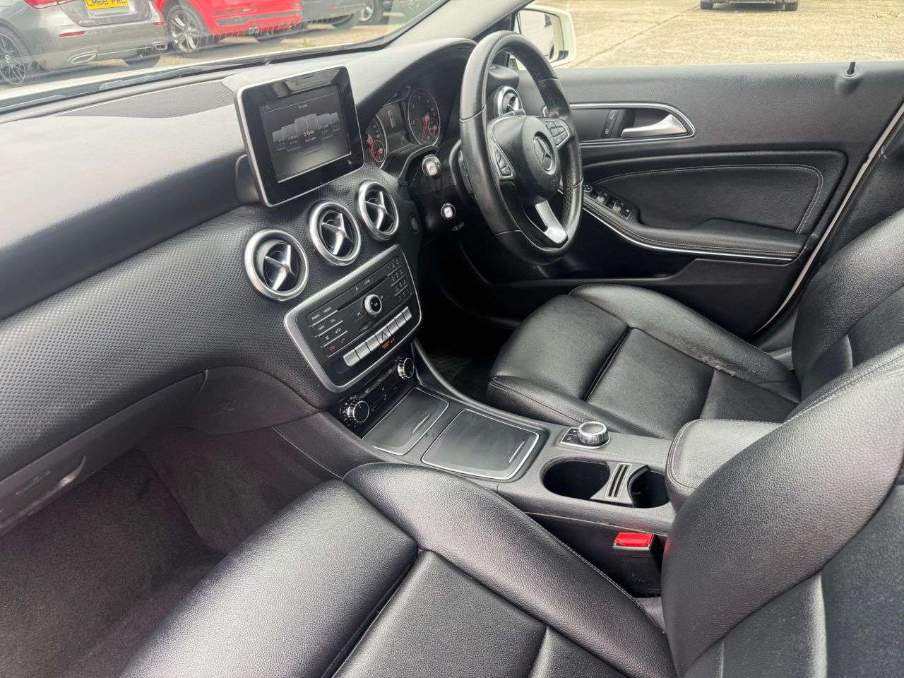 2017 MERCEDES-BENZ A CLASS 2017 MERCEDES-BENZ A CLASS