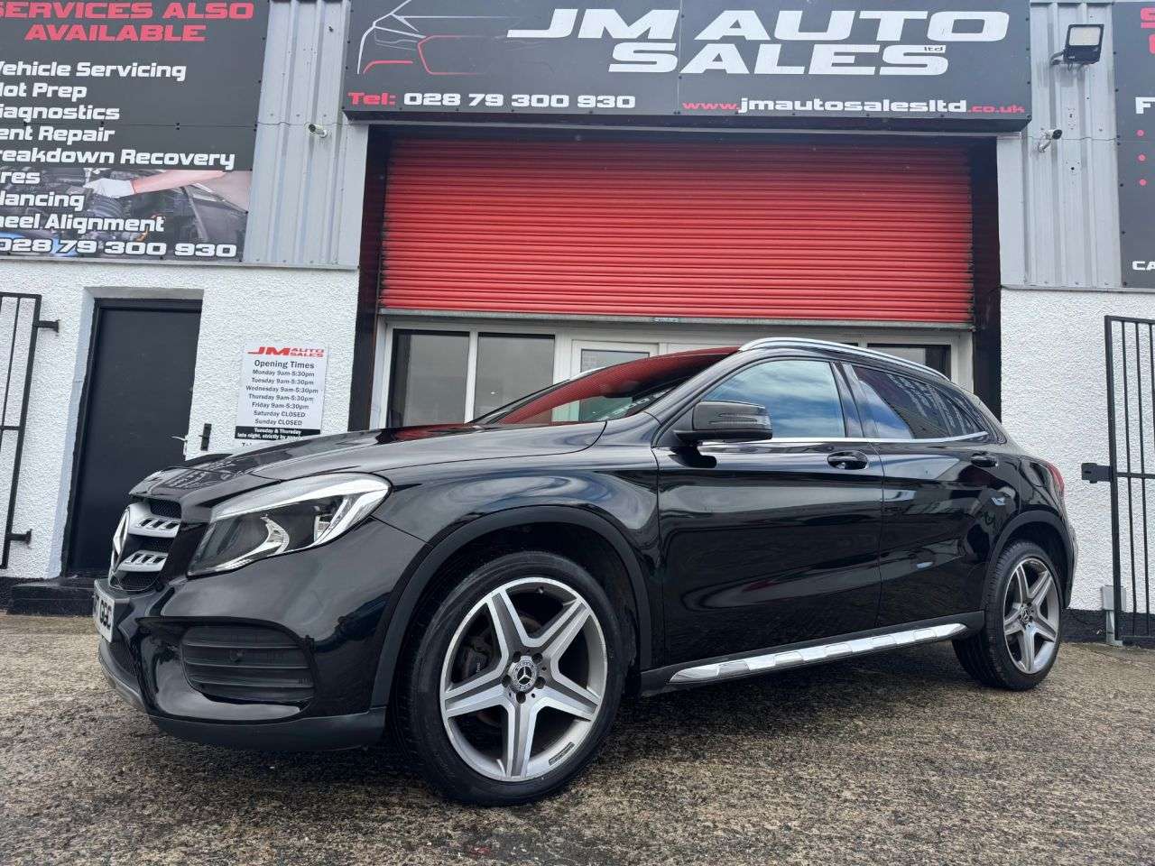 A 2017 MERCEDES-BENZ GLA 2.1 GLA200d AMG Line SUV 5dr Diesel 7G-DCT Euro 6 (s/s) (136 ps) A 2017 MERCEDES-BENZ GLA 2.1 GLA200d AMG Line SUV 5dr Diesel 7G-DCT Euro 6 (s/s) (136 ps)