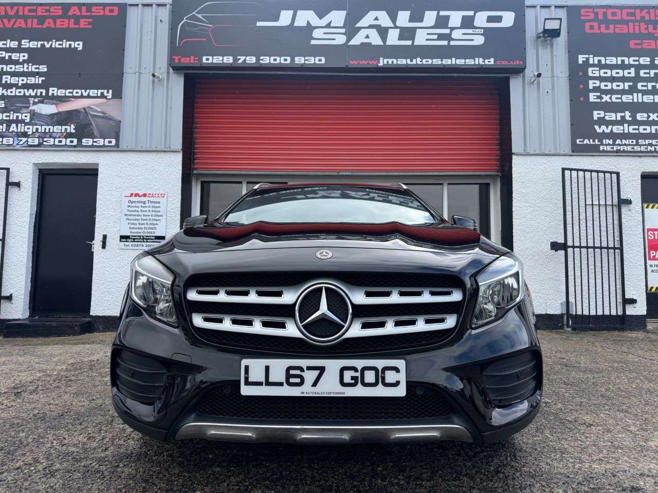 A 2017 MERCEDES-BENZ GLA 2.1 GLA200d AMG Line SUV 5dr Diesel 7G-DCT Euro 6 (s/s) (136 ps) A 2017 MERCEDES-BENZ GLA 2.1 GLA200d AMG Line SUV 5dr Diesel 7G-DCT Euro 6 (s/s) (136 ps)