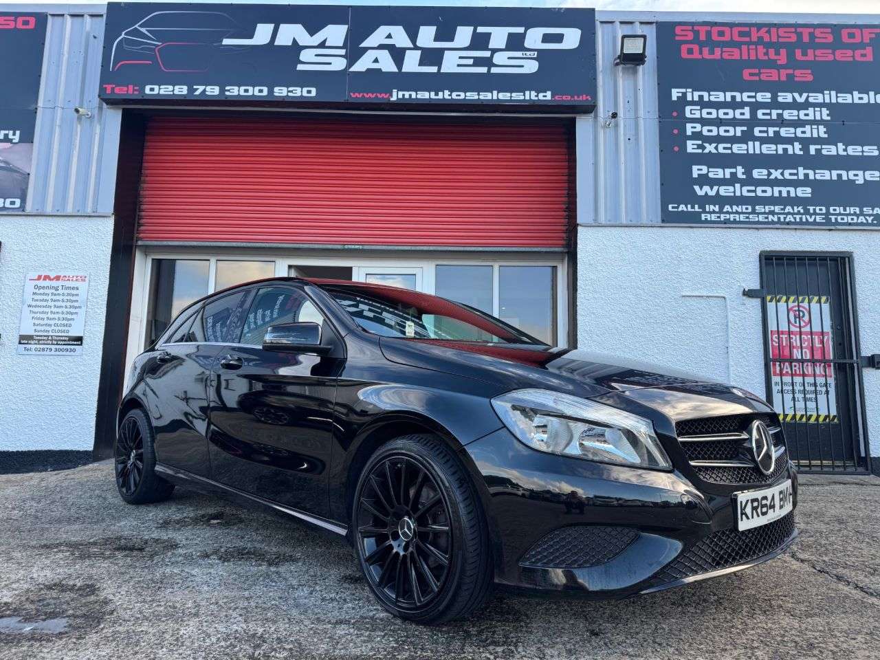 A 2015 MERCEDES-BENZ A CLASS 1.5 A180 CDI SE Hatchback 5dr Diesel 7G-DCT Euro 5 (s/s) (109 ps) A 2015 MERCEDES-BENZ A CLASS 1.5 A180 CDI SE Hatchback 5dr Diesel 7G-DCT Euro 5 (s/s) (109 ps)