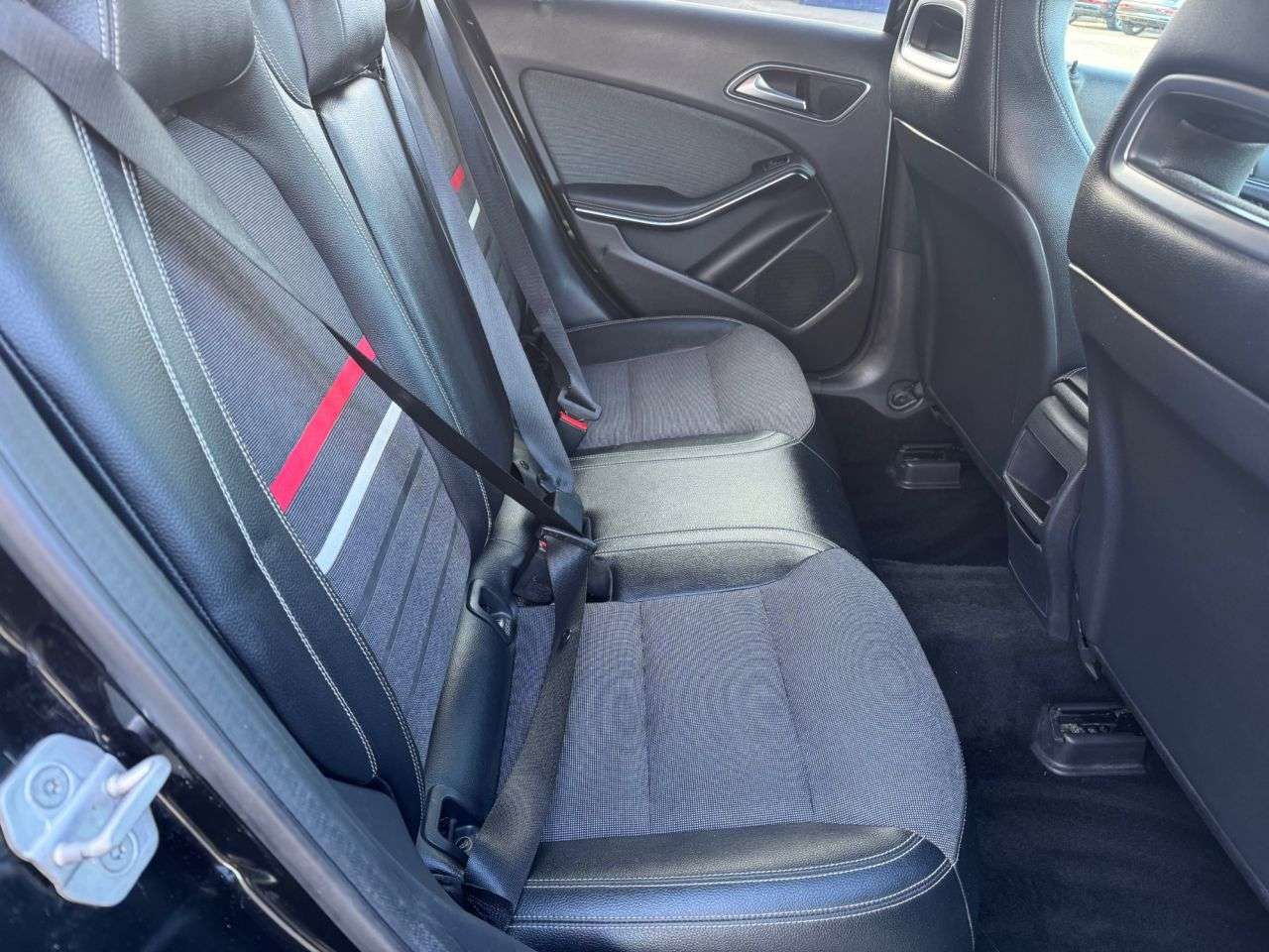2015 MERCEDES-BENZ A CLASS 2015 MERCEDES-BENZ A CLASS