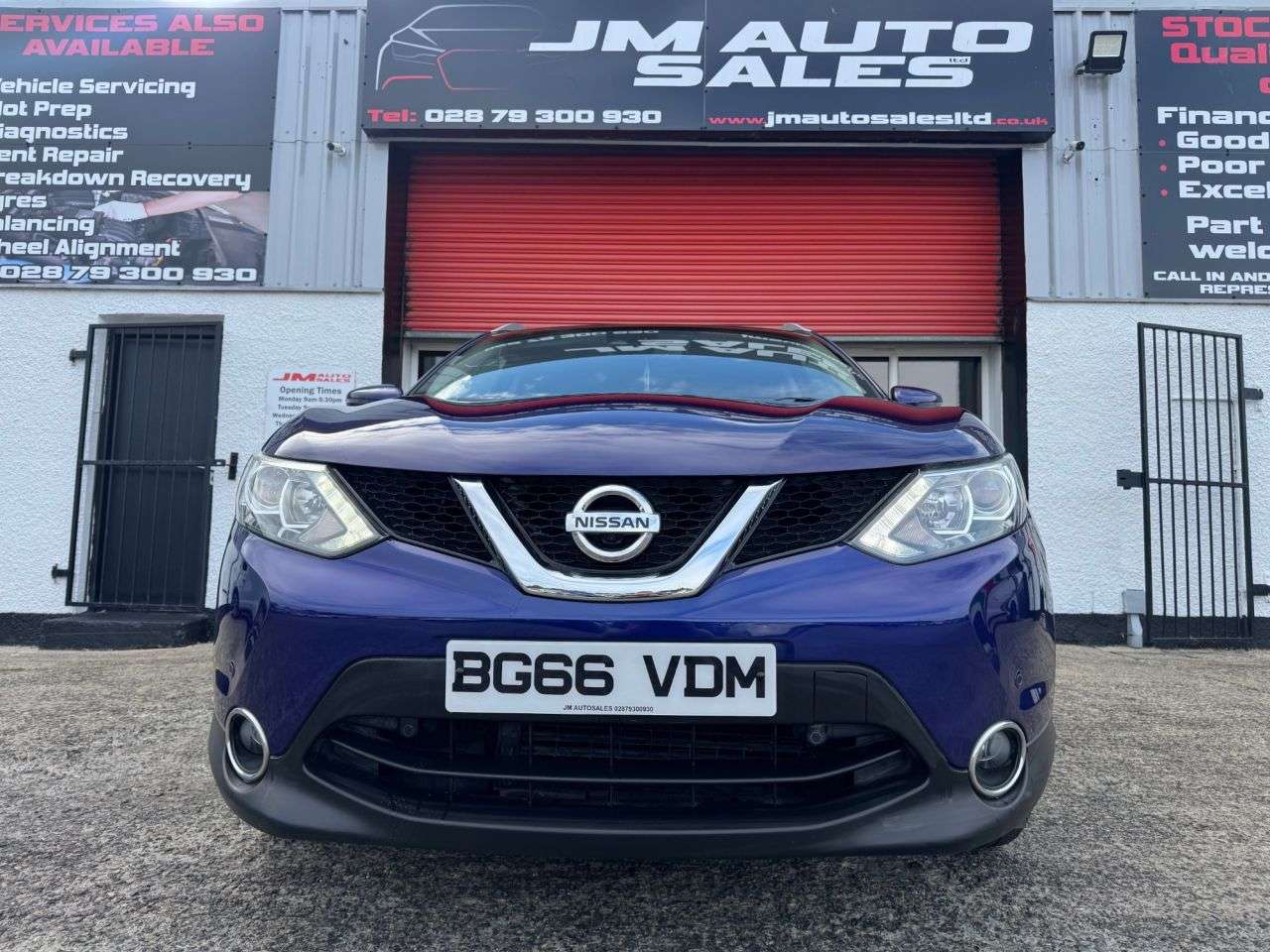 A 2016 NISSAN QASHQAI 1.5 dCi N-Connecta SUV 5dr Diesel Manual 2WD Euro 6 (s/s) (110 ps) A 2016 NISSAN QASHQAI 1.5 dCi N-Connecta SUV 5dr Diesel Manual 2WD Euro 6 (s/s) (110 ps)