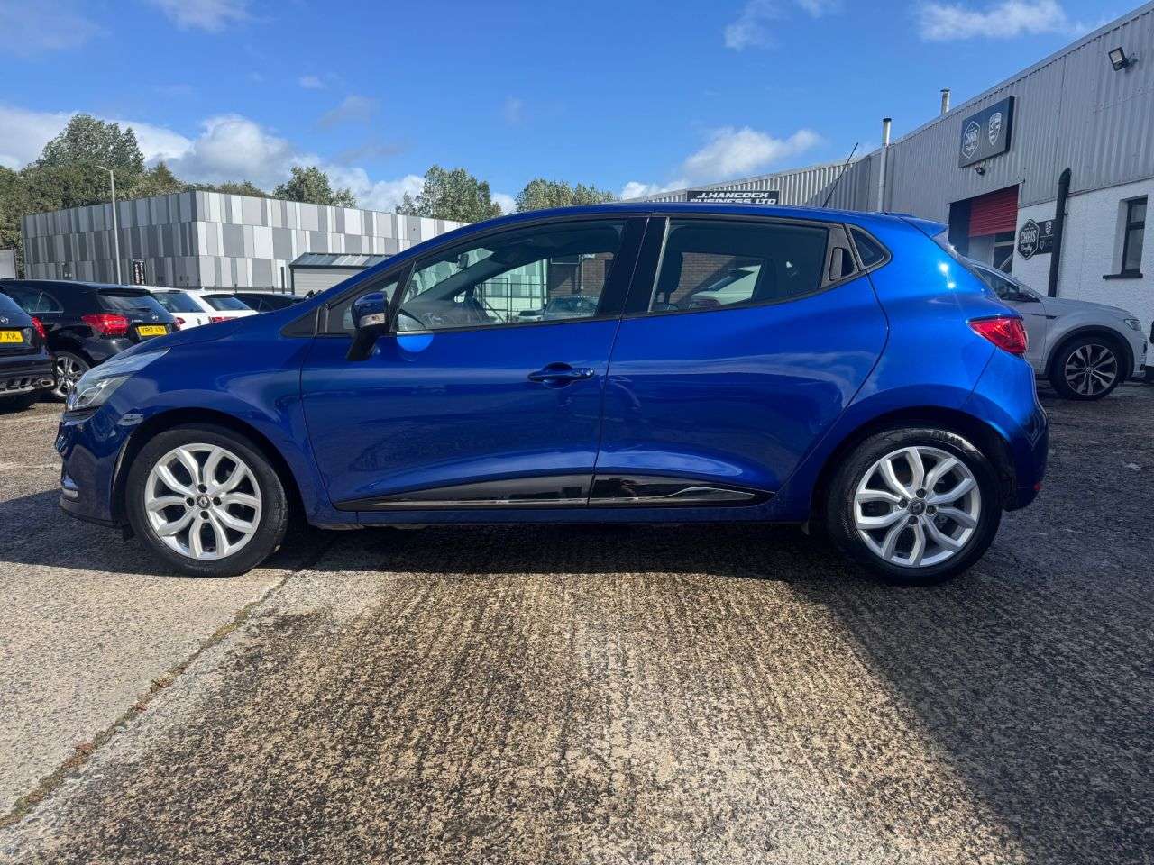 2017 RENAULT CLIO 2017 RENAULT CLIO