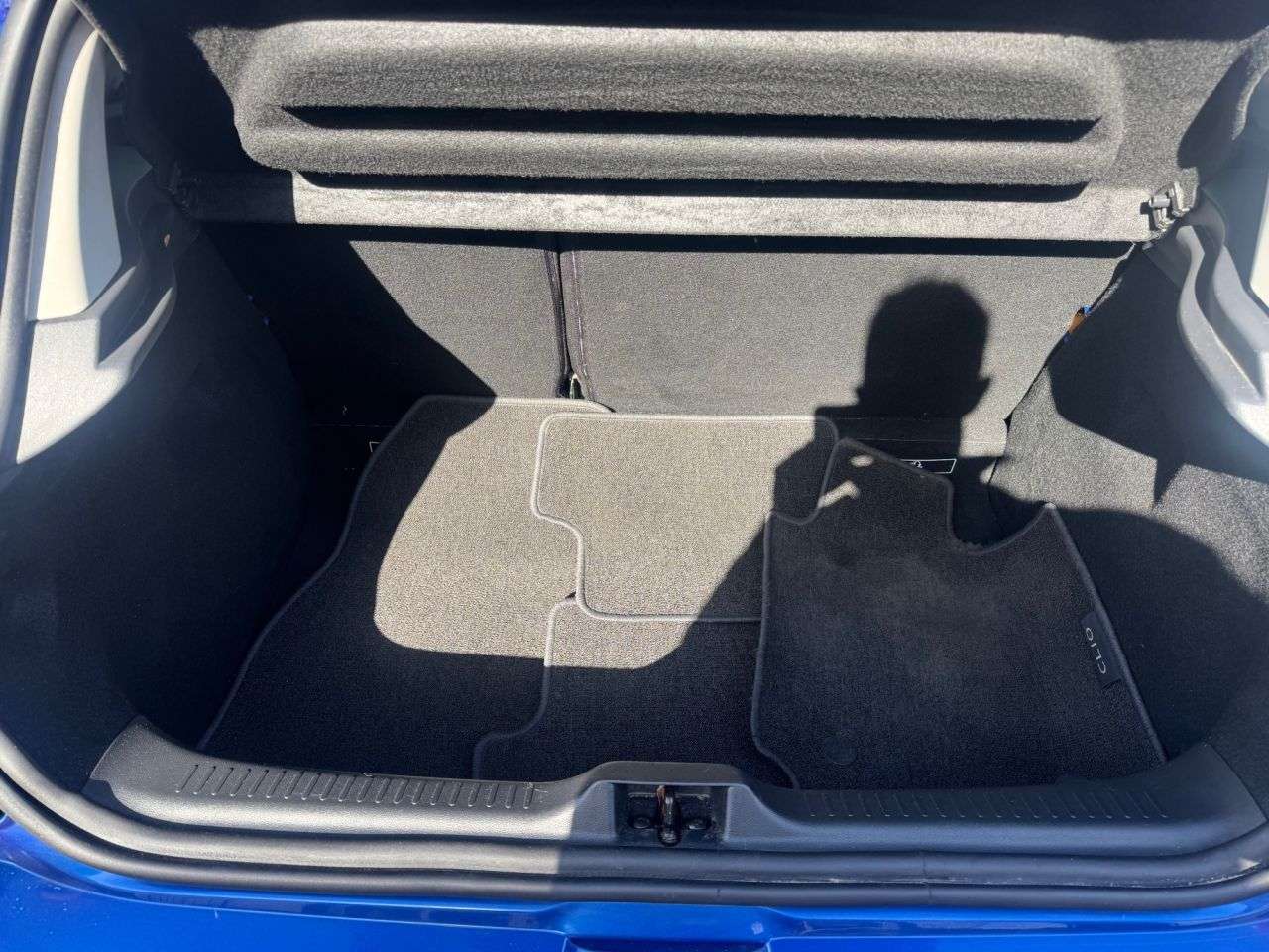 2017 RENAULT CLIO 2017 RENAULT CLIO