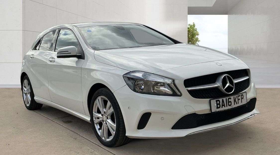 A 2016 MERCEDES-BENZ A CLASS 1.5 A180d Sport (Executive) Hatchback 5dr Diesel Manual Euro 6 (s/s) (109 p A 2016 MERCEDES-BENZ A CLASS 1.5 A180d Sport (Executive) Hatchback 5dr Diesel Manual Euro 6 (s/s) (109 p