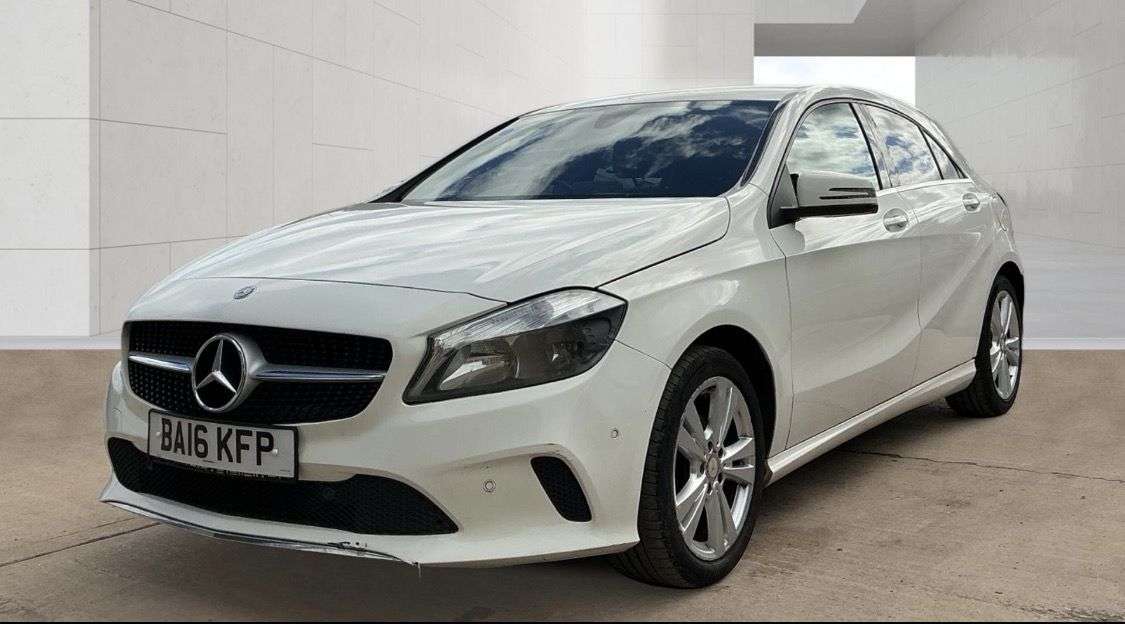 A 2016 MERCEDES-BENZ A CLASS 1.5 A180d Sport (Executive) Hatchback 5dr Diesel Manual Euro 6 (s/s) (109 p A 2016 MERCEDES-BENZ A CLASS 1.5 A180d Sport (Executive) Hatchback 5dr Diesel Manual Euro 6 (s/s) (109 p